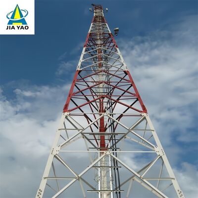 برج فولادی زاویه دار 32 متری حفاظت از صاعقه برای ایستگاه پایه 5G پارک صنعتی