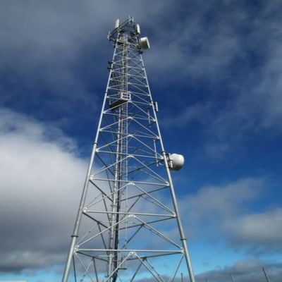 تلویزیون لوله ای فولادی برج سه پایی شبکه تلفن همراه 4G 5G سیگنال رادیو آنتن سه گوشه ای برج مخابرات و لوازم جانبی