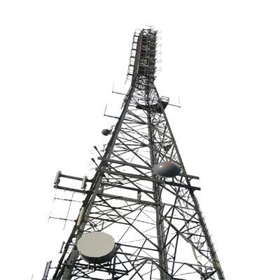 برج فولادی زاویه‌دار 4 پایه با پیچ و مهره و واشر که با استانداردهای DIN 7990 و ISO 6507 1 برای مونتاژ و ایمنی مطابقت دارد.