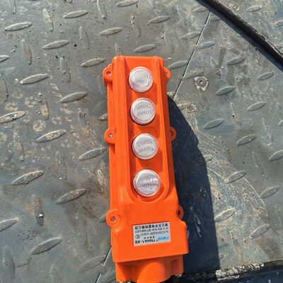 دکل تلسکوپی سنگین با انحراف عمودی کمتر از یک در هزار، ارائه دهنده عملکرد برای وظایف ارتباطی و روشنایی