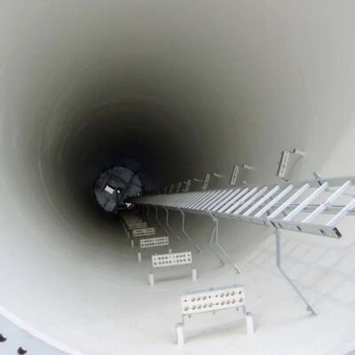 برج مونوپول تک شاخه مخابراتی ساخته شده از فولاد های Q235 و Q355 که با کد های طراحی EN 1991 1 4 و EN 1993 3 1 مطابقت دارند