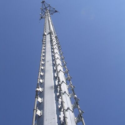 18 26 34M شهری تک‌قطبی از فولاد گالوانیزه گالوانیزه در فضای باز 5G 4G Wifi Beesthetic Telecom Tower