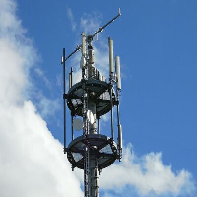 11 17 23M فضای کارآمد تک قطبی فولادی گالوانیزه فولادی در فضای باز 5G 4G Wifi فشرده ارتباطی
