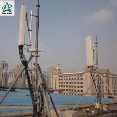 برج مونوپول روی پشت بام 25 متری 30 متری 40 متری برای تراکم سلول های کوچک شهری 5G با ردپای پایه کوچک و فولاد گالوانیزه